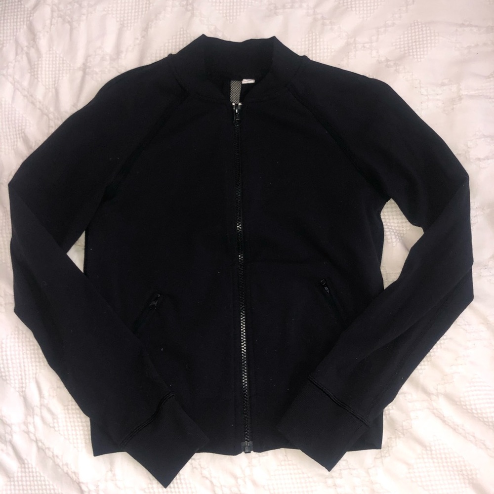 Black lululemon zip up size 4